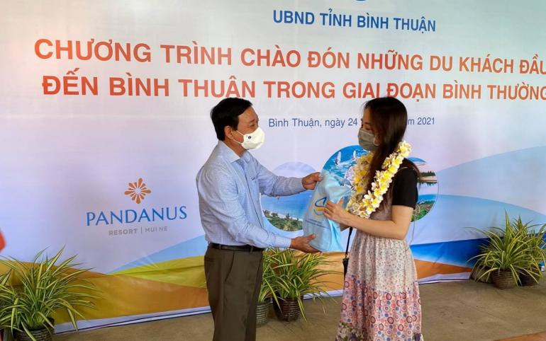 Ngày đầu Bình Thuận đón hơn 120 khách du lịch đến nghỉ dưỡng