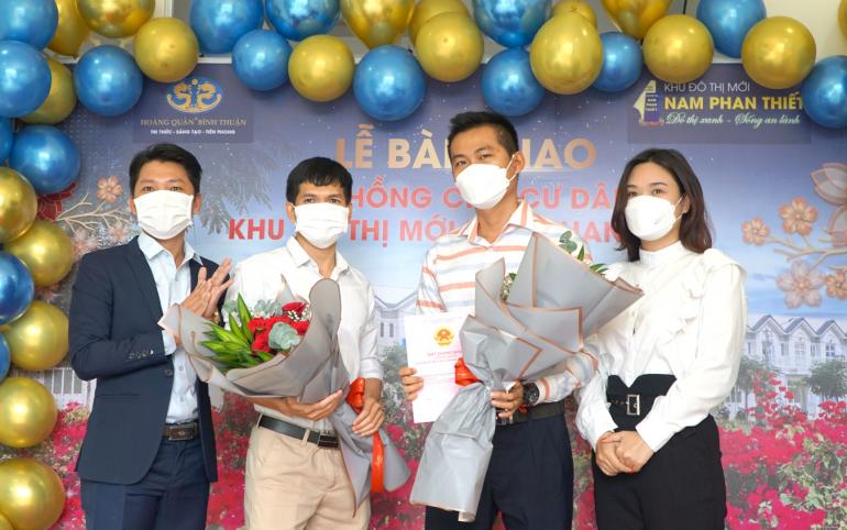 Trao sổ hồng cho cư dân Khu đô thị mới Nam Phan Thiết