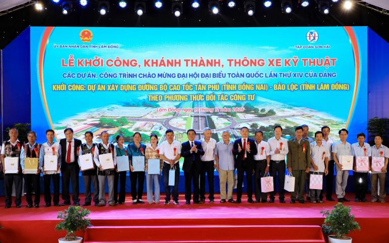Lâm Đồng chính thức khởi công cao tốc Tân Phú - Bảo Lộc
